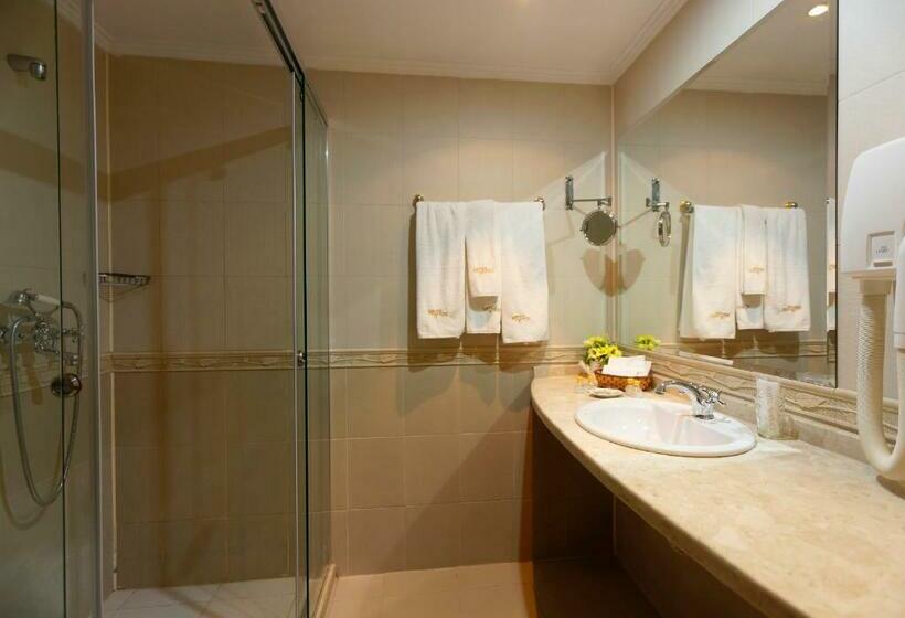 סוויטה, Mistral