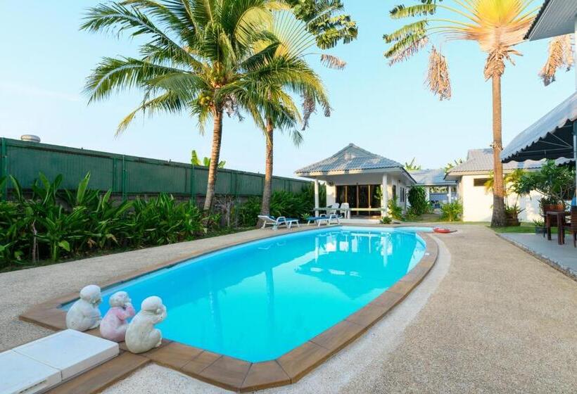 بنجلو عائلى, Sunsuko Village Panwa