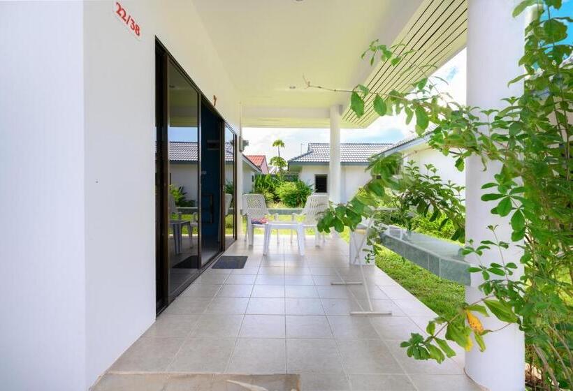 بنجلو عائلى, Sunsuko Village Panwa