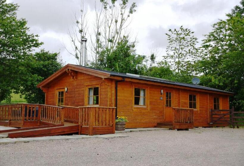 Апартаменты 3 Спальни, Saplinbrae Hotel And Lodges