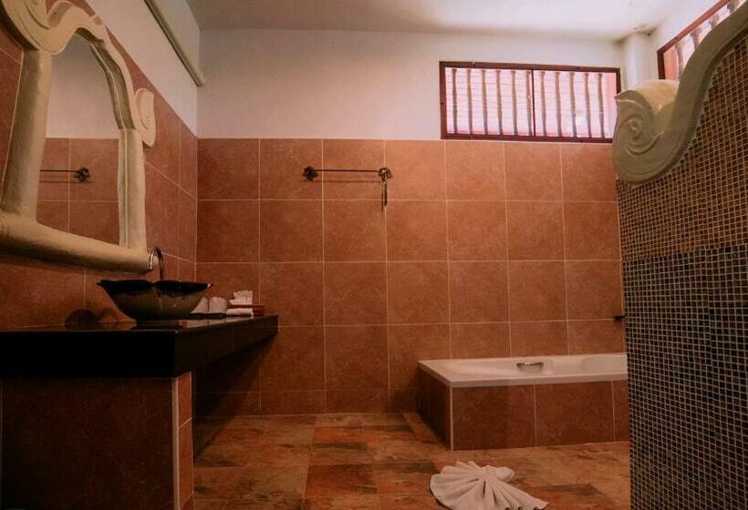 家庭套房, Sasidara Resort Nan