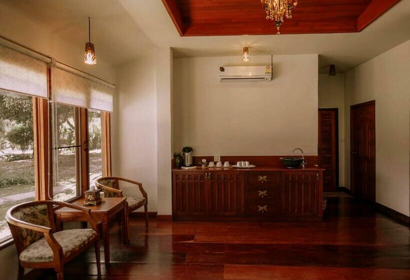 家庭套房, Sasidara Resort Nan