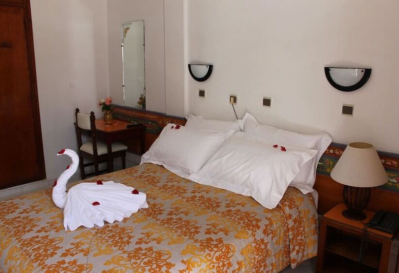 高级大房间, Sindibad