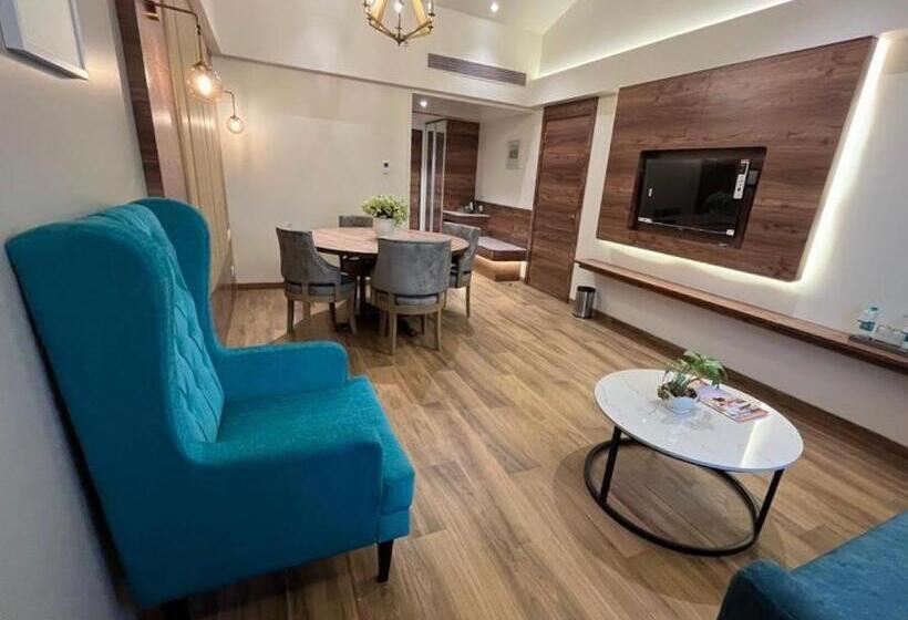 סוויטה, The Fern Kesarval Hotel & Spa, Verna Plateau   Goa