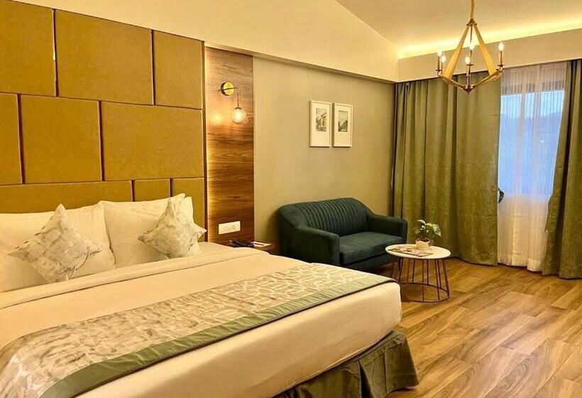 Люкс, The Fern Kesarval Hotel & Spa, Verna Plateau   Goa
