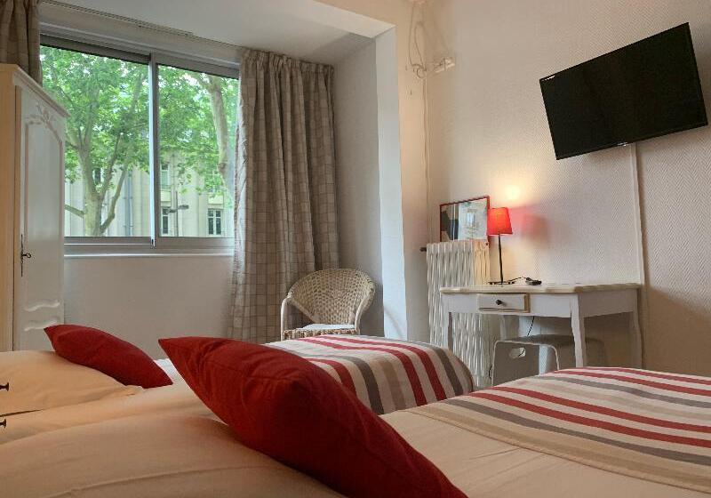 标准间, Trianon Tours