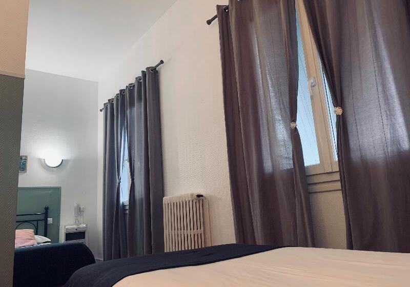 家庭间, Trianon Tours