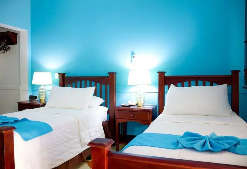 スタンダードルーム, Victoriano