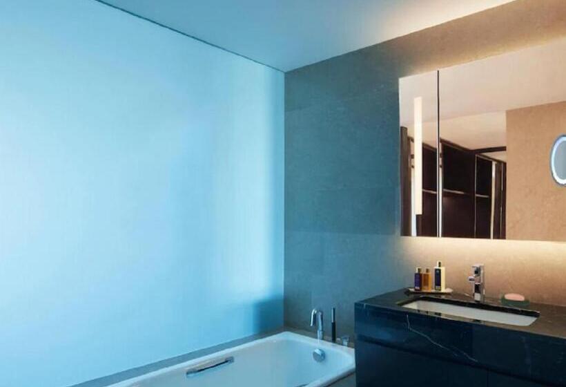 高级套房, Vivanta Guwahati