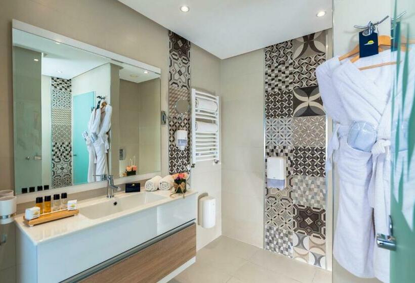 اتاق استاندارد با چشم‌انداز دریا, Tui Blue Scheherazade Adults Only