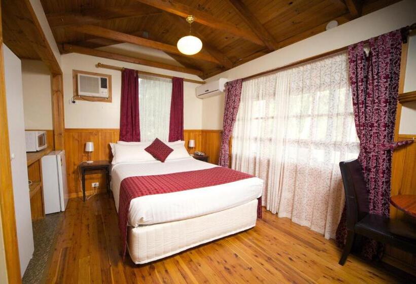 오두막, Sanctuary House Resort Motel