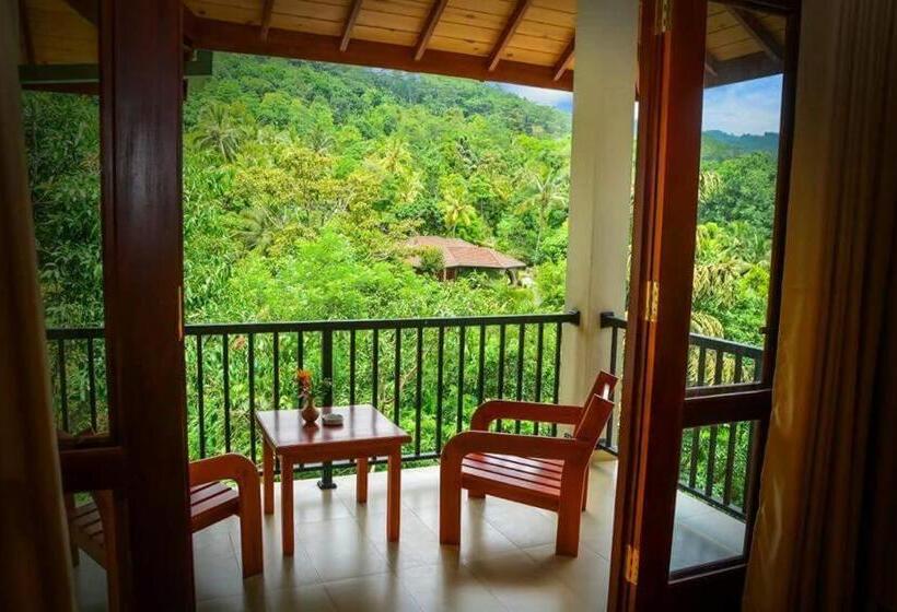 バルコニー付きスタンダードトリプルルーム, The Grand Hills