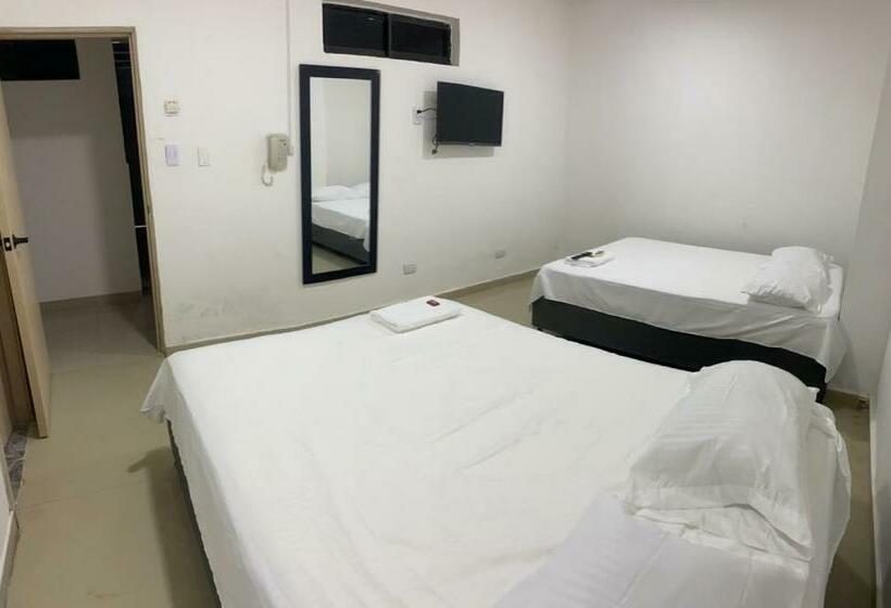 Четырехместный Номер Классик, Imperial House