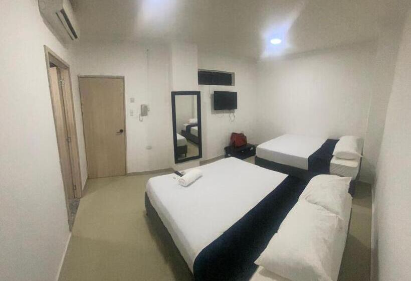 Четырехместный Номер Классик, Imperial House