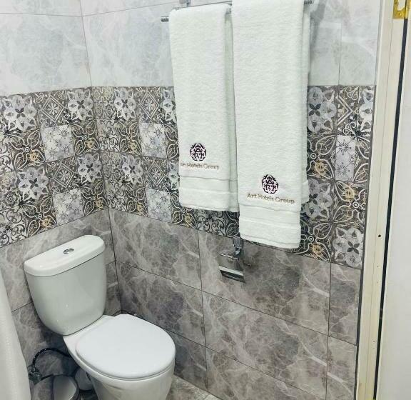 Quarto Quádruplo Estandar, The Art