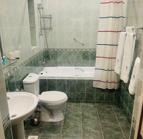 Quarto Estandar, The Art