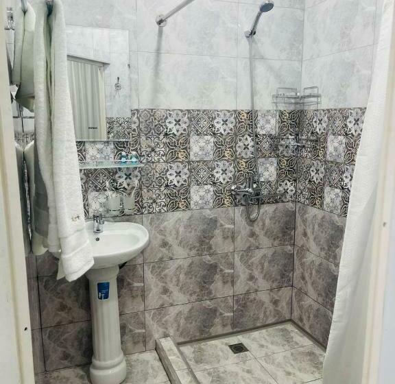 Quarto Estandar, The Art