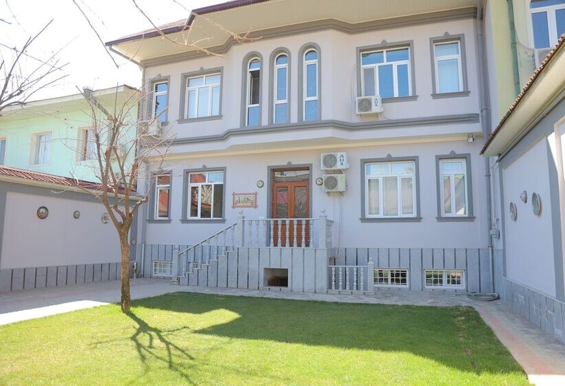 Quarto Estandar, The Art