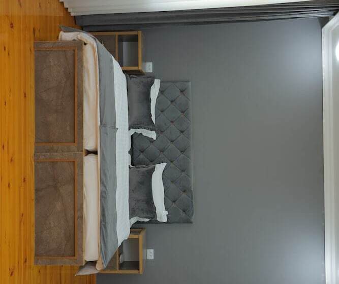 Quarto Estandar, The Art