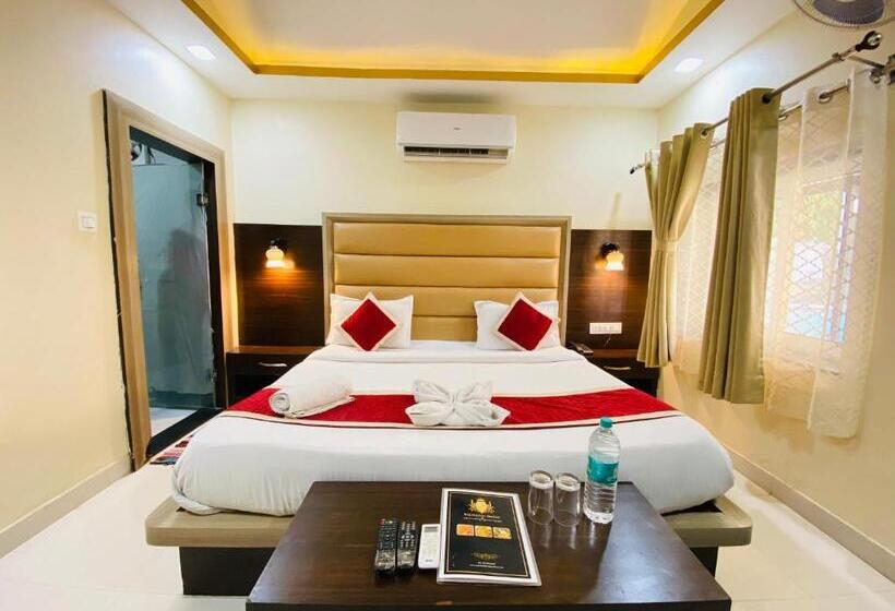 اتاق استاندارد با چشم‌انداز استخر, R M Resort   Luxury Rooms With Pool