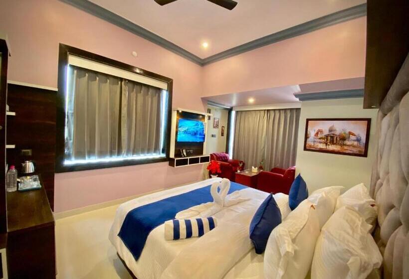 سوییت با استخر, R M Resort   Luxury Rooms With Pool