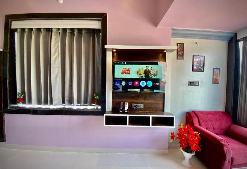 سوییت با استخر, R M Resort   Luxury Rooms With Pool