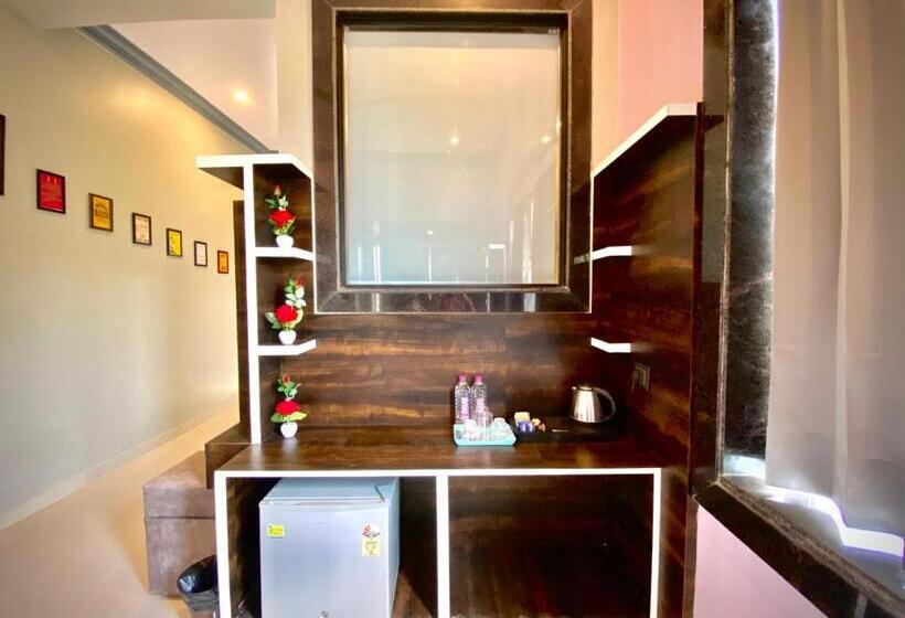 سوییت با استخر, R M Resort   Luxury Rooms With Pool