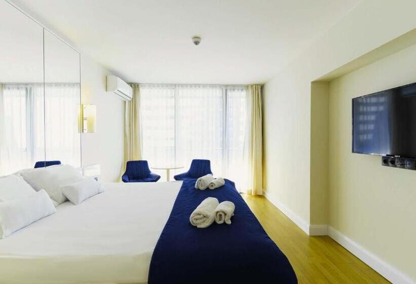 استودیو استاندارد با تخت کینگ, Elegance Sea View Aparthotel In Orbi City Batumi