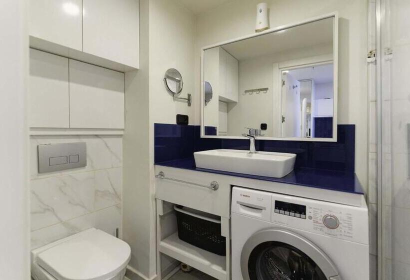 استودیو استاندارد با تخت کینگ, Elegance Sea View Aparthotel In Orbi City Batumi