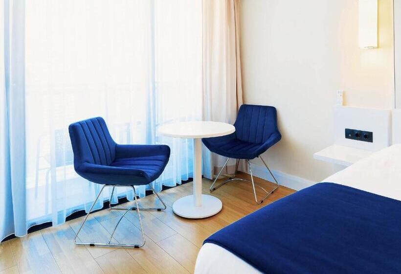 استودیو استاندارد با تخت کینگ, Elegance Sea View Aparthotel In Orbi City Batumi