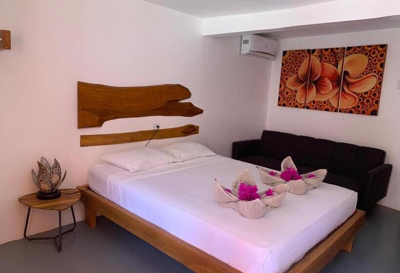 标准三人间, Beach Front Bahia
