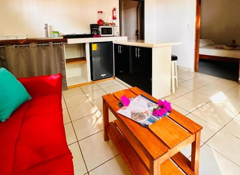 带1个卧室的带阳台的公寓, Beach Front Bahia