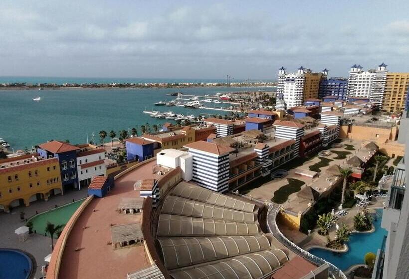 آپارتمان 1 خوابه با چشم‌انداز دریا, Porto Marina