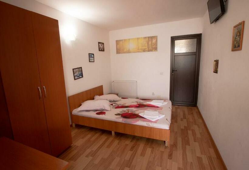 اتاق استاندارد با چشمانداز دریاچه, Casa Camelia