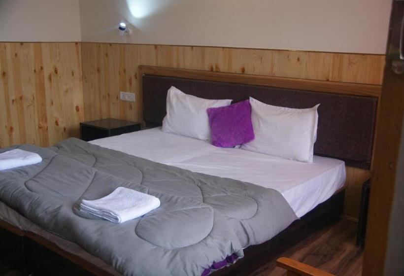 اتاق لوکس, Chandan Guest House