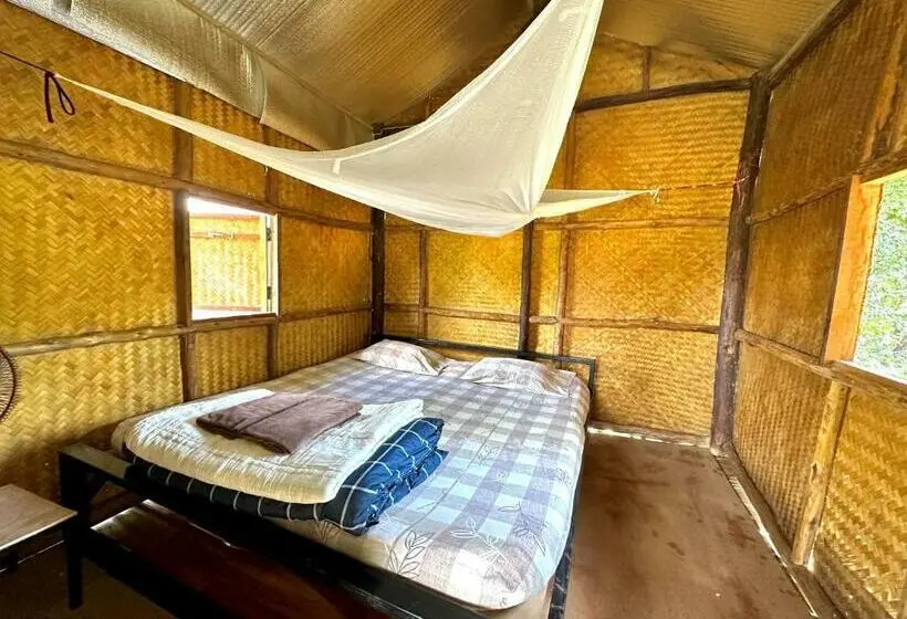 بانگلوی استاندارد, Twin Hut