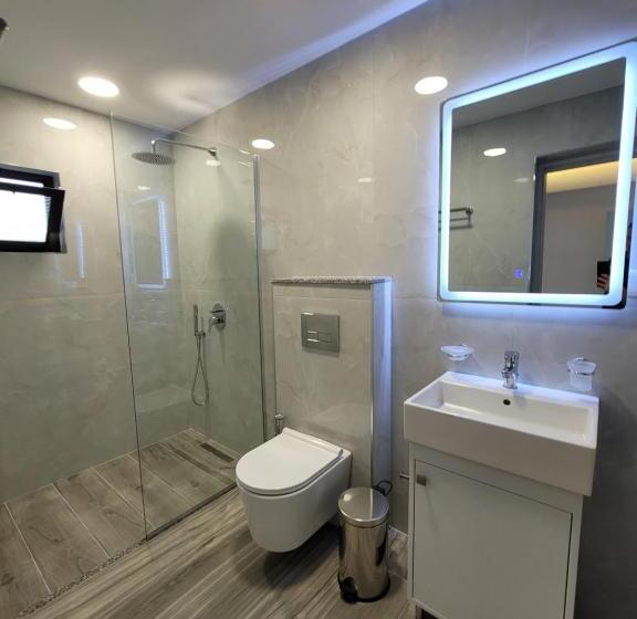 آپارتمان لوکس 1 خوابه, Villa Jiota