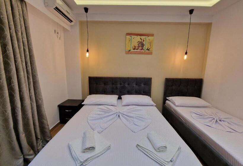 Triple Room Sea View, Villa Jiota