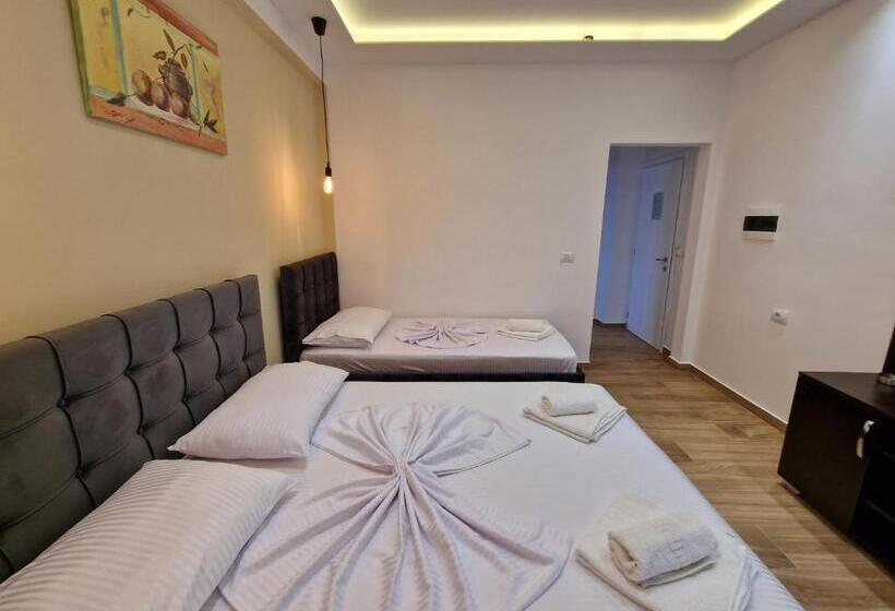 Triple Room Sea View, Villa Jiota