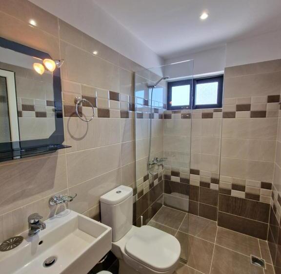 Triple Room Sea View, Villa Jiota