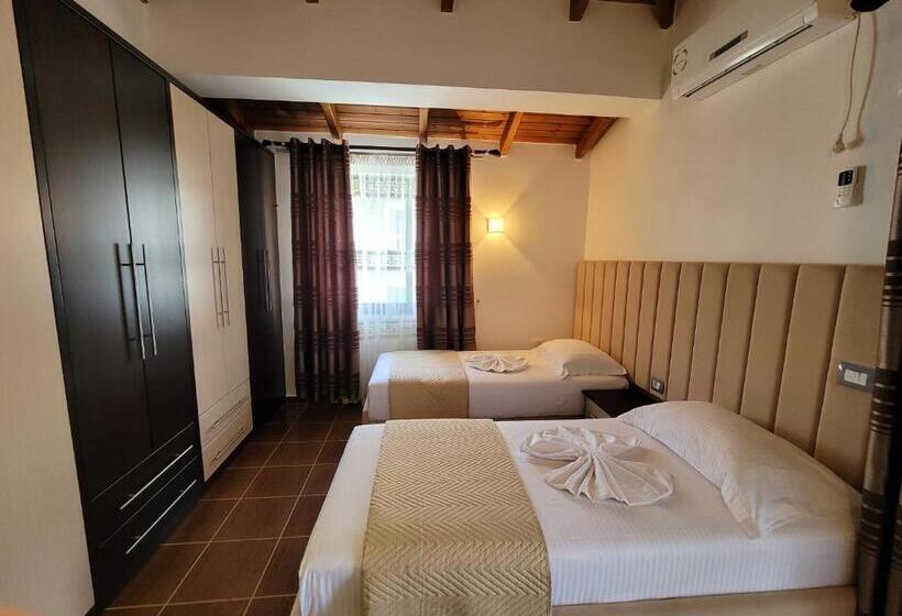 带海景的复工套房, Villa Jiota