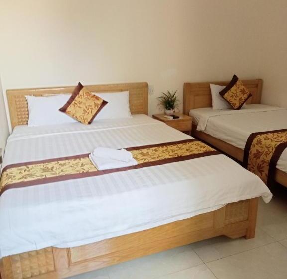 اتاق استاندارد سه نفره, Khách Sạn Trọng Tín