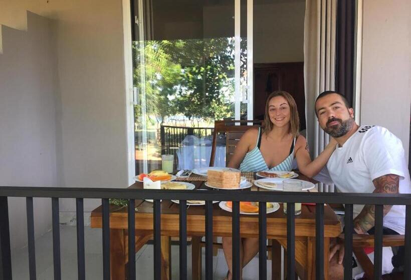 Номер Стандарт, Saffron Lake Yala