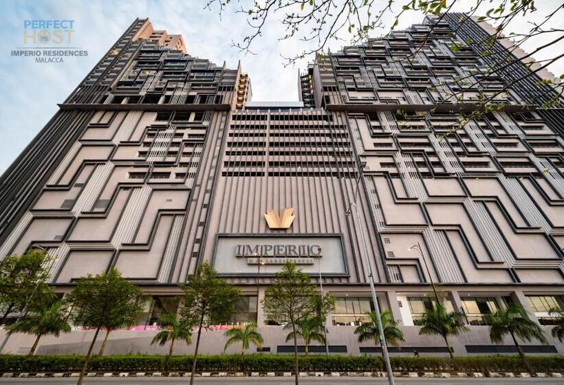 标准工作室带泳池景, Imperio Residence By Perfect Host