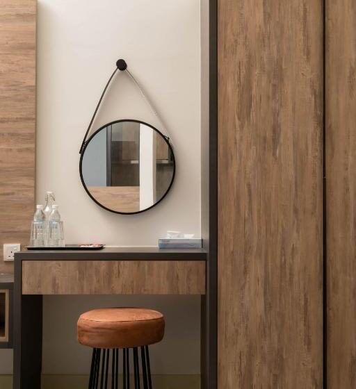 标准工作室带泳池景, Imperio Residence By Perfect Host