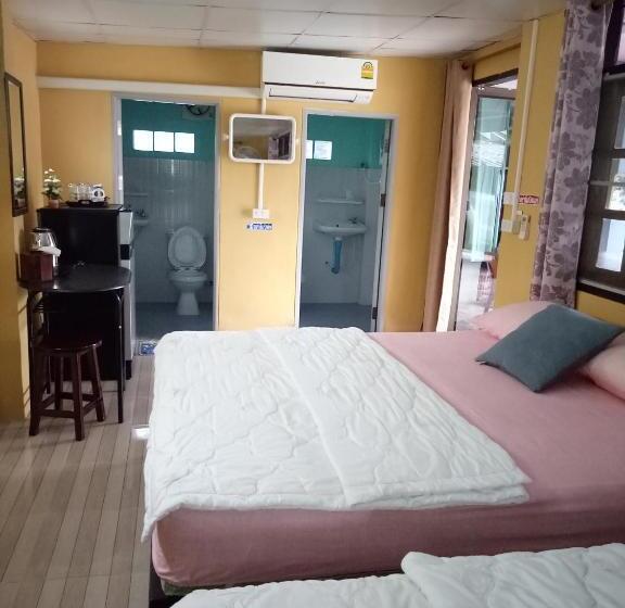 Family Room, Baan Wang Kaew