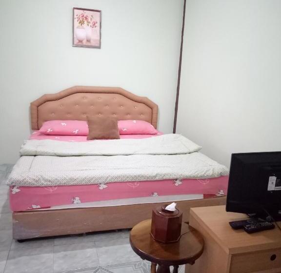 Family Room, Baan Wang Kaew