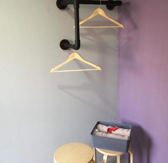 غرفة إقتصادية, Nature Home