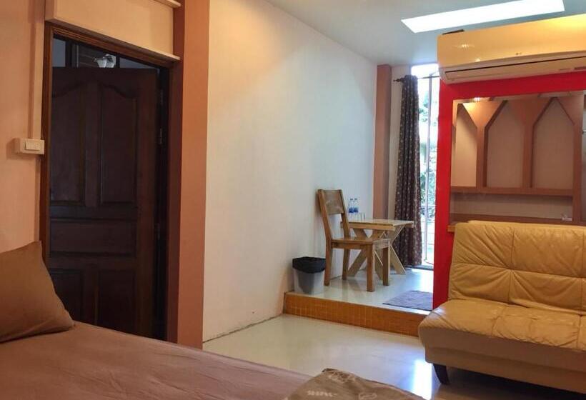 غرفة قياسية, Nature Home