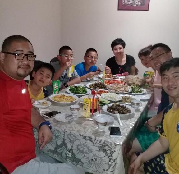 Quarto Triplo Standard com Balcão, Galle Rest Home